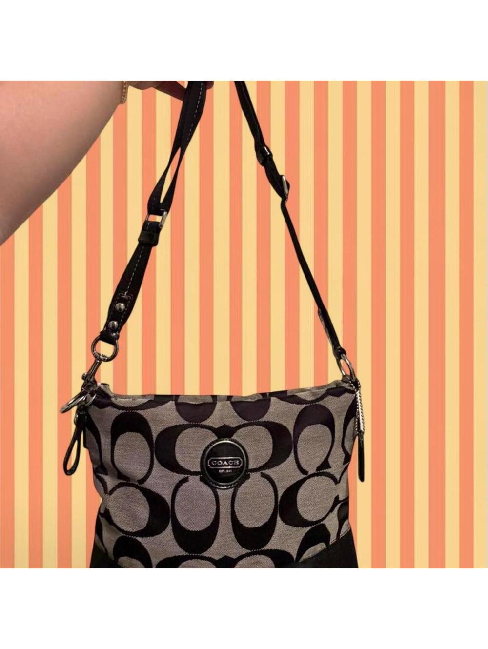 VINTAGE Coach black & gray monogram crossbody bag